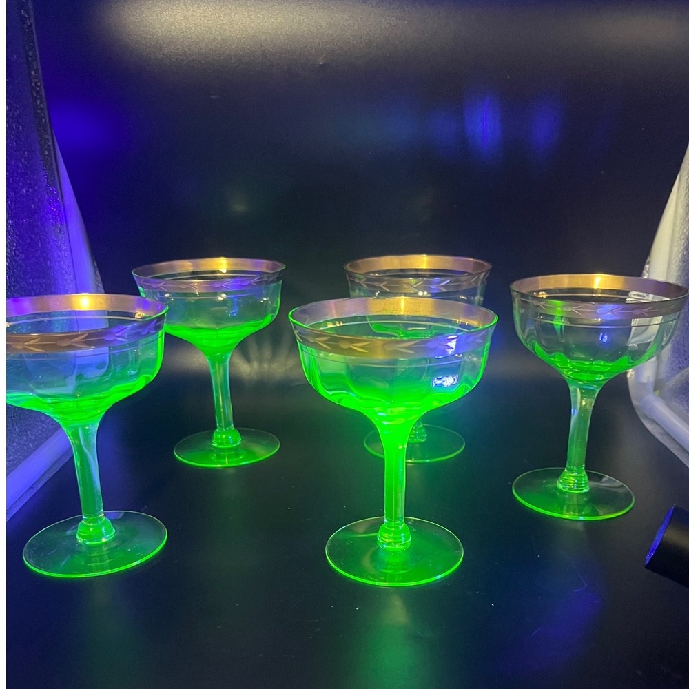 Vtg‎ Gold Rimmed Green Cocktail sherbet Glasses Vaseline Uranium 30's set 5 READ